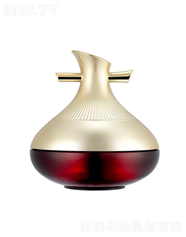 ����������Q��(�Ϻ�)���޹�˾�������n�셢�������B��˪ ʹ�뵡���w�֏�ˮ���⻬����˪