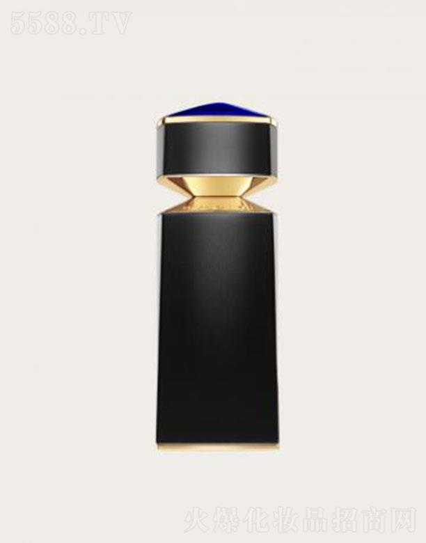 �������̘I(�Ϻ�)���޹�˾��LE GEMMEϵ�� GYAN���{��ʯ��ʿ��ˮ 100 ML