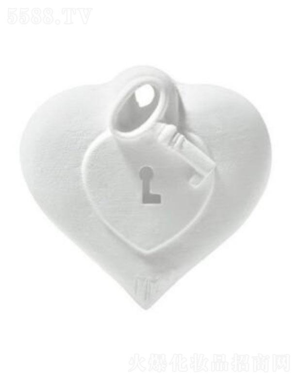 ������(�Ϻ�)Ʒ�ƹ����ɷ����޹�˾���Ϻ������� ���۠����֮�����ʯ��-С̖