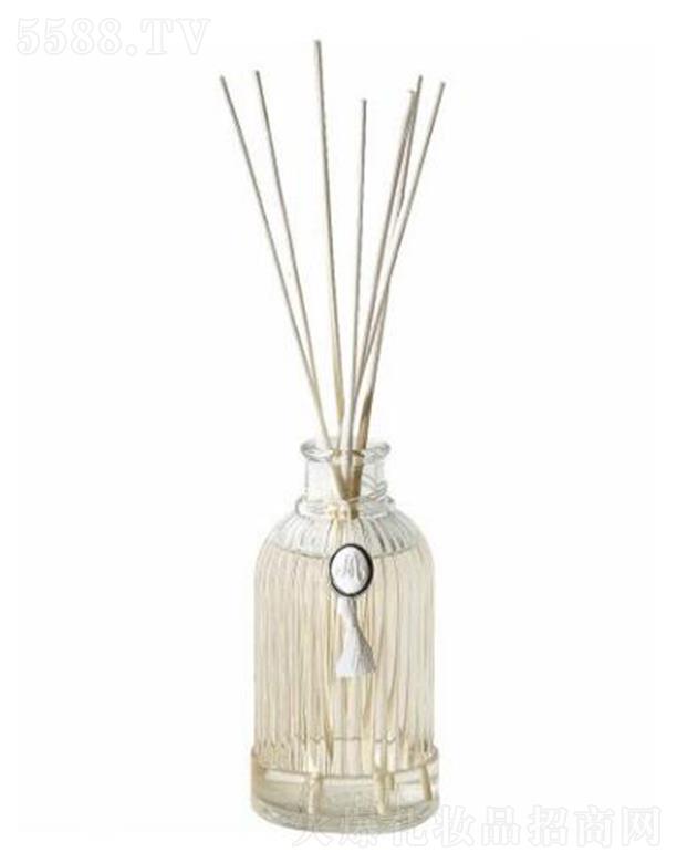 ������(�Ϻ�)Ʒ�ƹ����ɷ����޹�˾���Ϻ������� ��?sh��)۠��­h(hu��n)����Փ]�l(f��)Һ200ml �C Ů��������