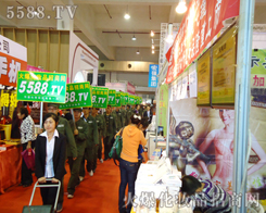 �˜ʵ���У����R�Ĳ���-�𱬻��yƷ���̾W