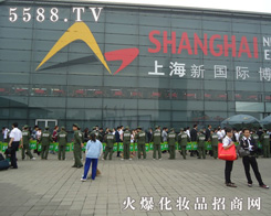 �𱬻��yƷ�W-�mȻƣ�v����Ӱ��Ҋ,���B���ľ���ͬ��