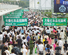 �Gɫ܊�b�ڵ�35�ÏV����������������һ��ӡ