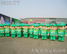 ȫ���Ը������ĸ���ӭ���µ��x����