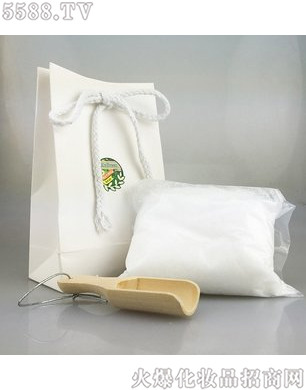 ɭ������õ�����ÿ�ԡ�}