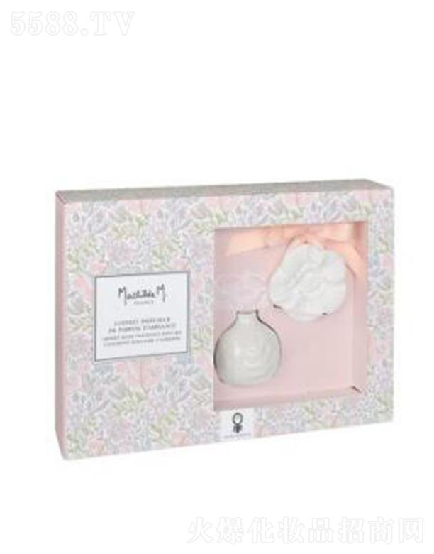 �Ϻ������� ���۠��������ѻ���նY�С����FŮ����