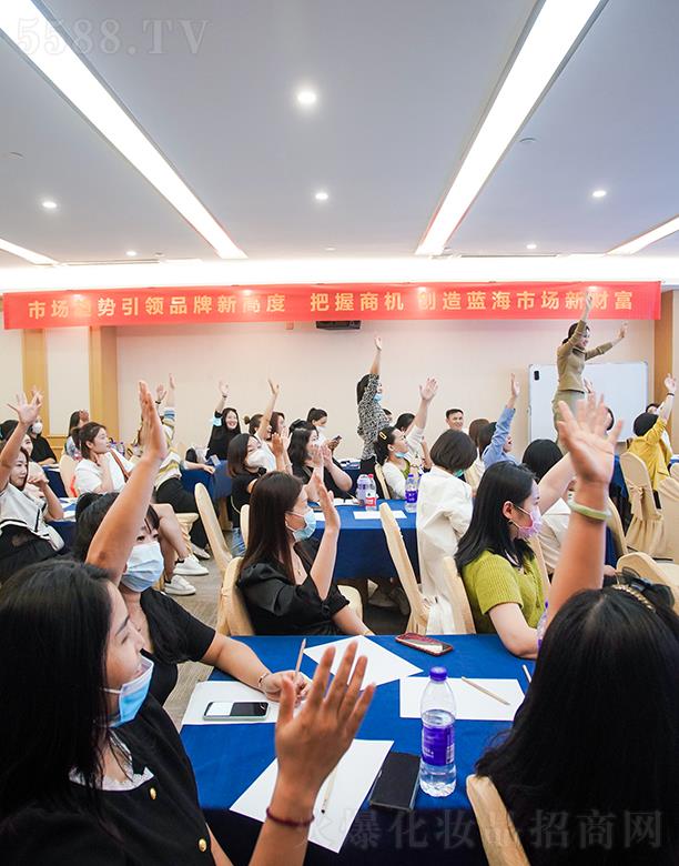 ʩ���RϴĘ�ɕ��h�F���ɆT������ߝq