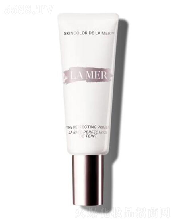 ���{֮�i�̹⟨׃�yǰ���� ӯ��ˮ�B ���g���o