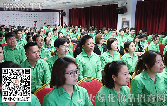 火爆網“職場商務禮儀操作實務”訓練營 火爆網“職場商務禮儀操作實務”訓練營