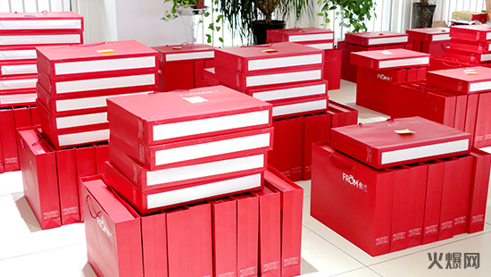 ���i�o�f�q������󴺚w����ϵ�T������ů���գ��𱬾W����öY�����ͣ�