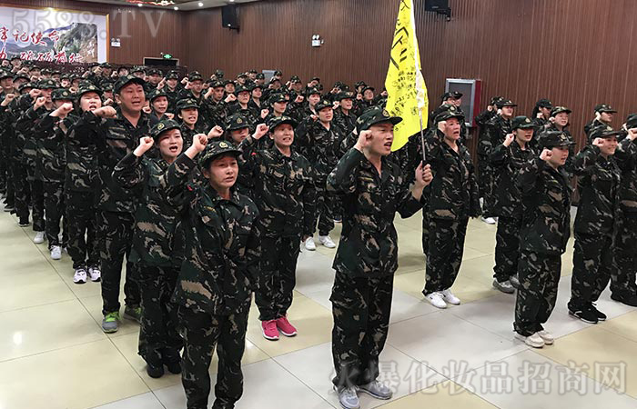 ���������������z��