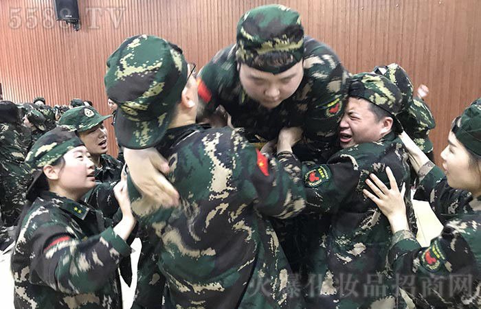 �ȳ��L(f��ng)�ɣ���Խ���ң���ÿһ���˶��ǡ���(zh��n)ʿ����