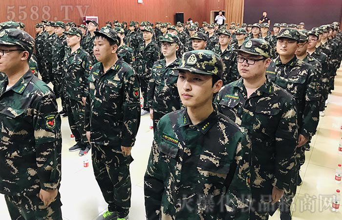 �����������κ��˵�Ŭ����ȫ���Ը��㿂�������ի@��