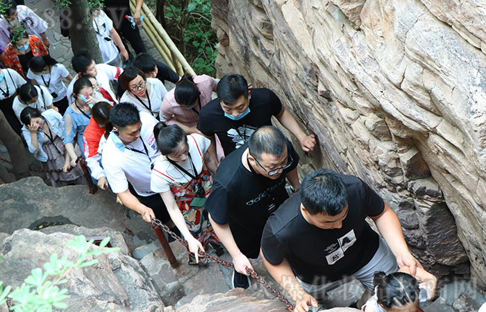 青春無畏,重新出發! 青春無畏,重新出發!