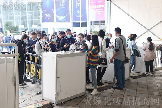 ����ʢ�磬�س���ۣ���44�óɶ����I���[��ʢ���_Ļ