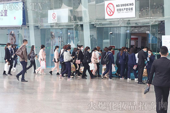 ����ʢ�磬�س���ۣ���44�óɶ����I���[��ʢ���_Ļ