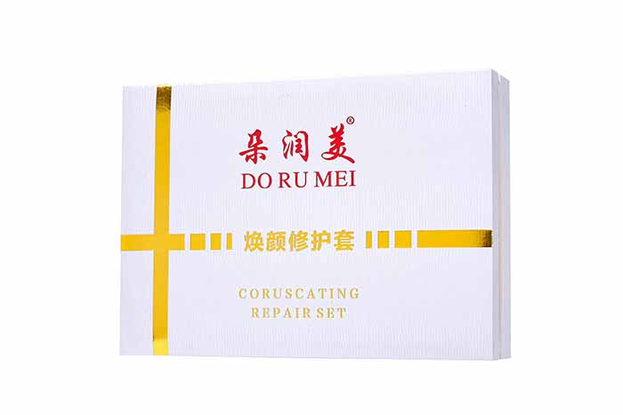 �䝙��������o��