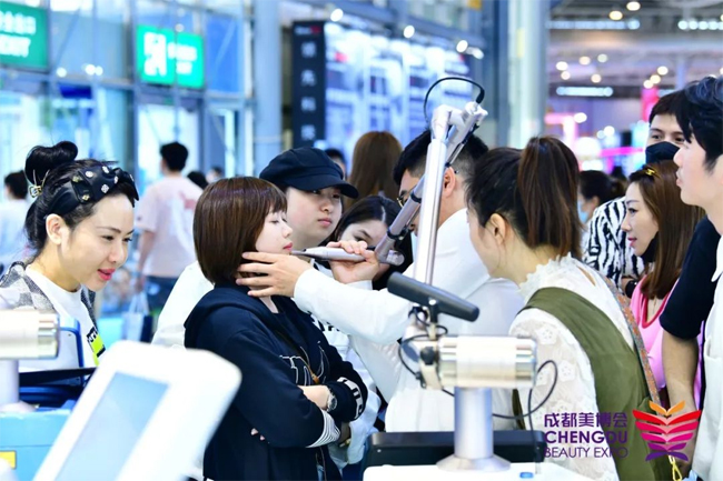 第48屆CCBE成都美業(yè)博覽會現(xiàn)場 第48屆CCBE成都美業(yè)博覽會現(xiàn)場