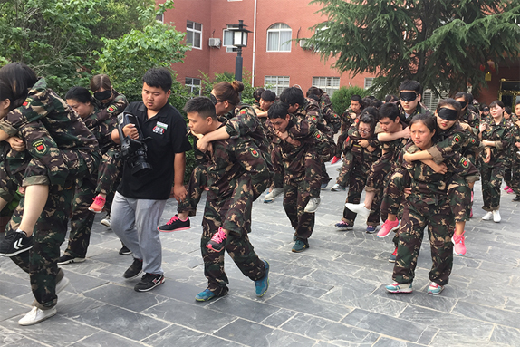 ���v�D���ĥ�y���w��H�顢��������F