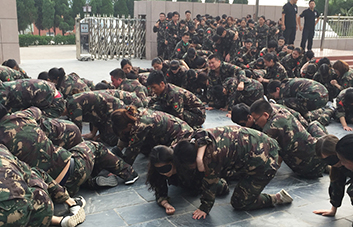 ���ڮ��£���ϧ���£����ڮ���