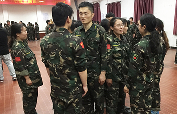 ���ڰl�F��߅������������߆݌��e�˵�ٝ��