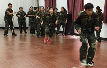 �o��Ѳ��ɹ������Ĭ���O�������M�Еr��