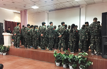 ����������һ���x���㶼Ҫ�ٷְوԳ֣�