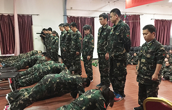 �I�����ǈF꠵ĺ��ģ�һ��һ�ж��Ǳ��ʣ�