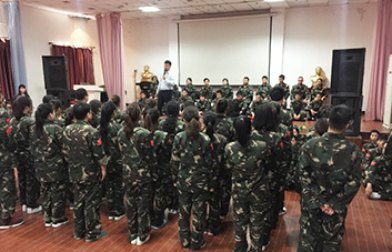 �I�����ǈF꠵ĺ��ģ�һ��һ�ж��Ǳ��ʣ�