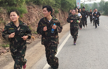 15����ͽ��ĥ�Z���𱬾W�T�;�Ӣ�F����O�ޣ�